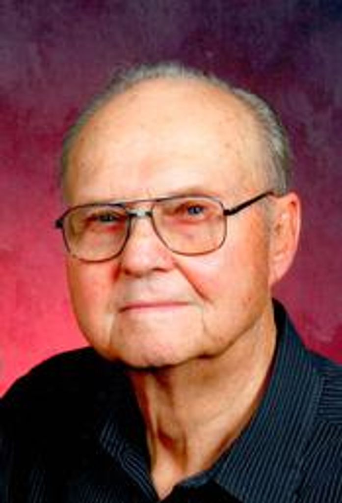 Lee "Bob" E. Goering