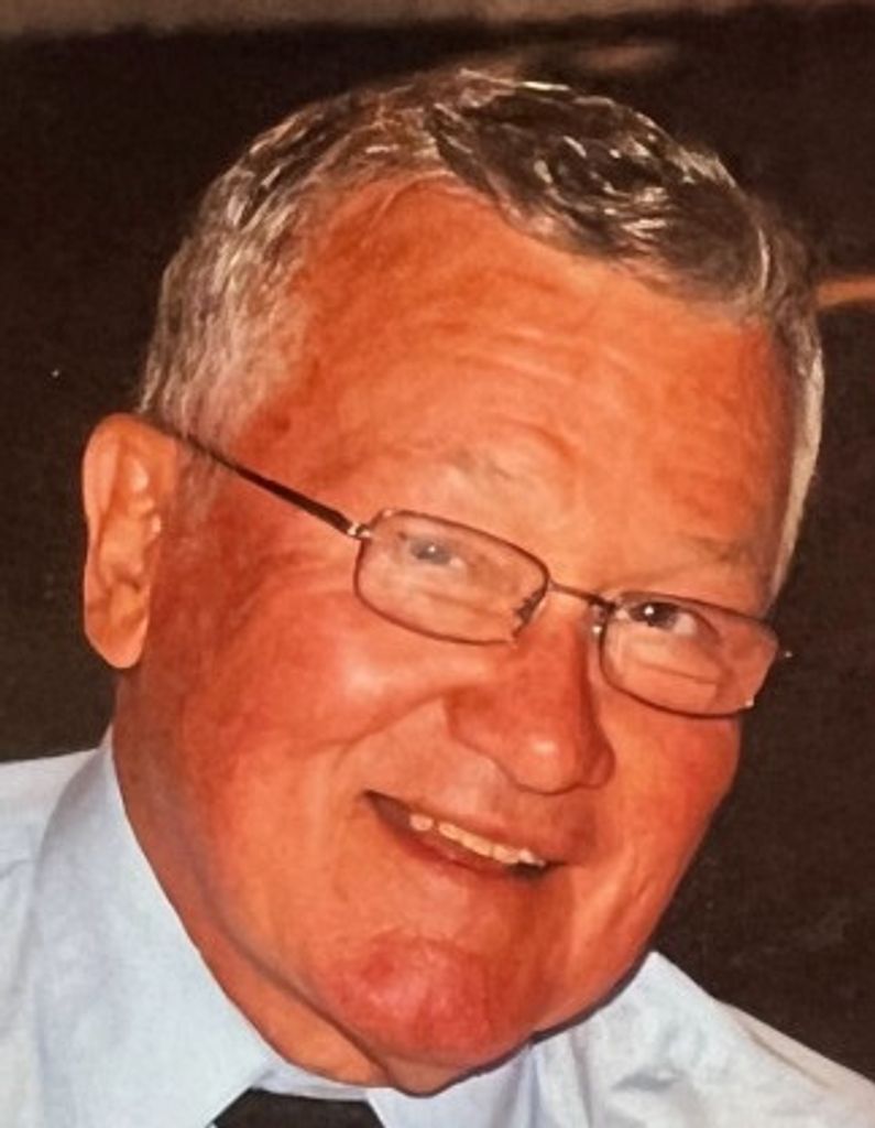 Leo Michael "Mike" Kelly