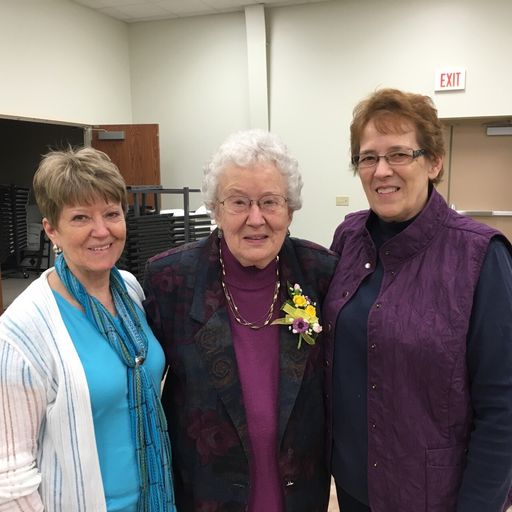 Betty Lou Ward photo gallery thumbnail 98 of 121