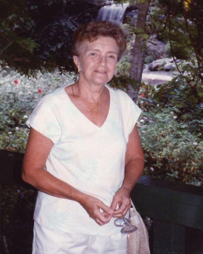Ruth DeVos Profile Photo