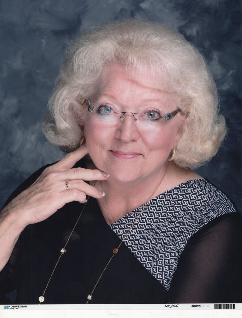 Lena Davis