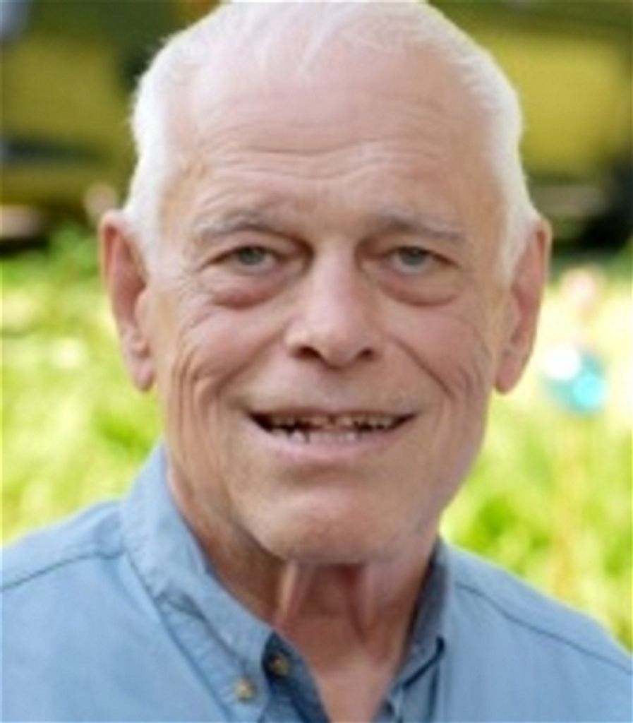 Russell Leo Johnson Profile Photo