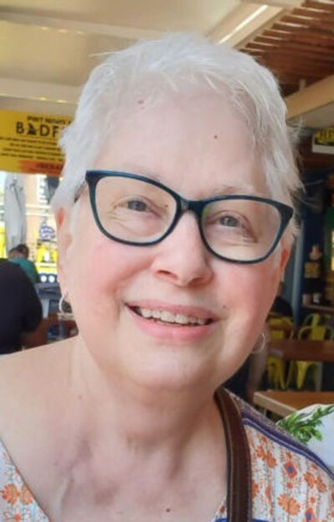 Julie Ann Halom Profile Photo