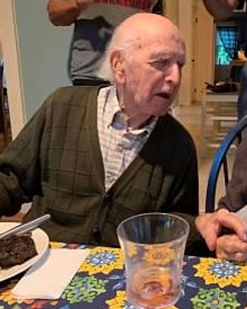 Christie Zenopoulos Profile Photo