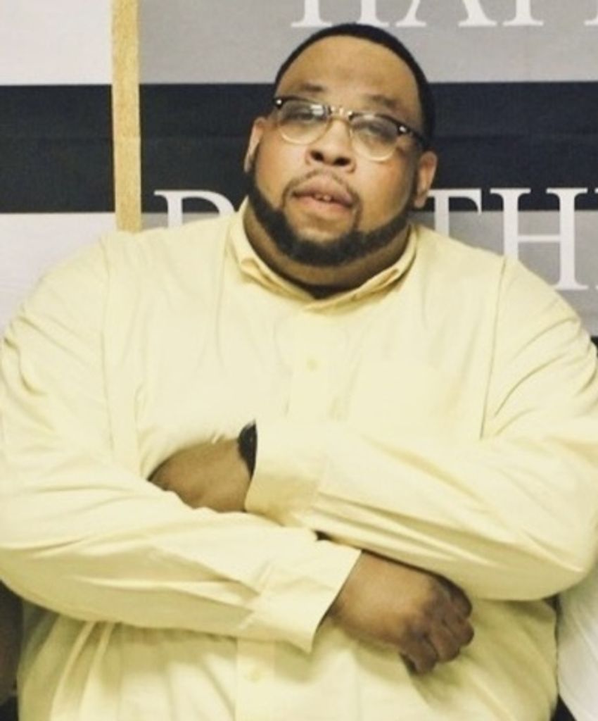 Travis Sentell Wright Profile Photo