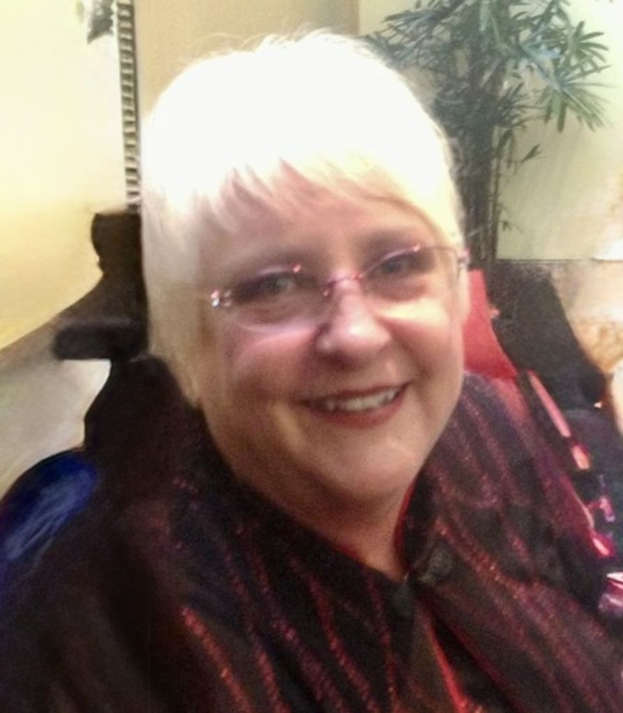 Julie Ann Geiser (Tracy) Profile Photo