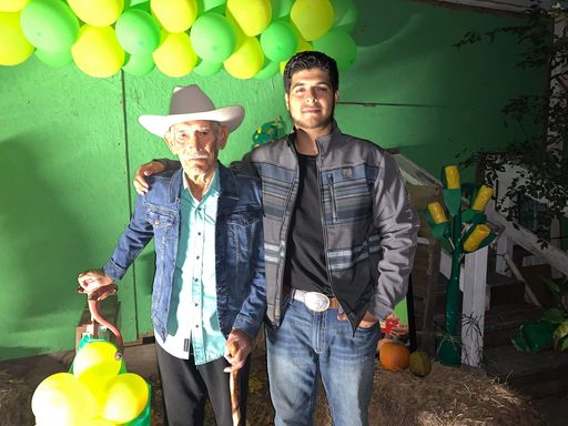 Santos Valdez Sr. photo gallery thumbnail 78 of 151