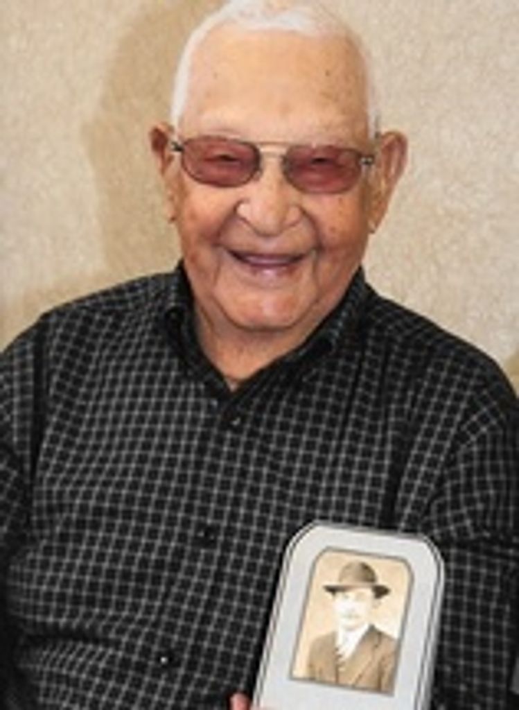 Raymond Miller