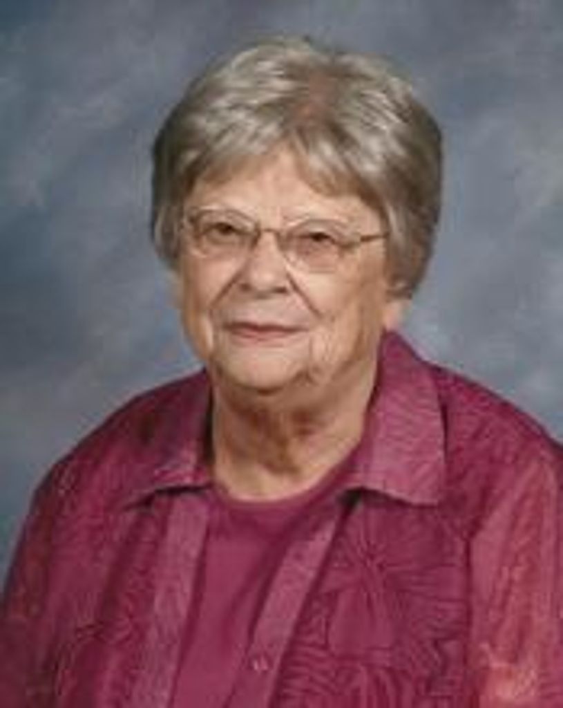 Elaine Rose Hillesheim Profile Photo