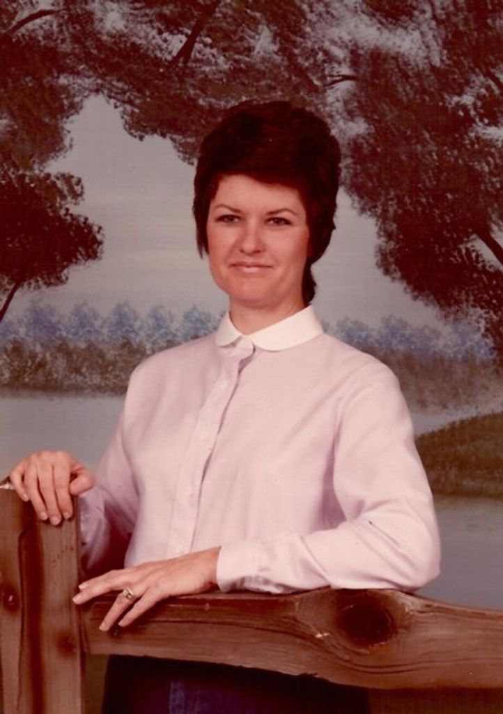 Mary Lynn Robertson Profile Photo