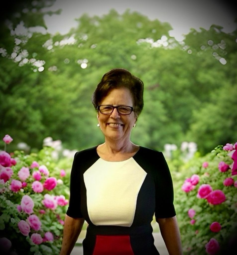 Virginia Lacoste Caston