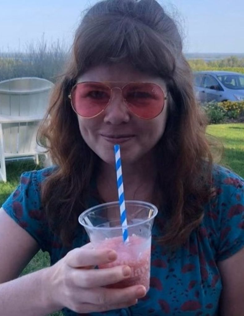 Amanda Lynn Johnston Profile Photo