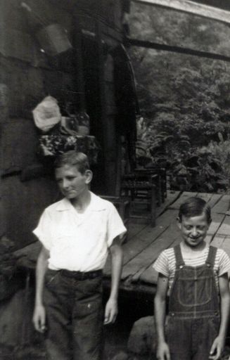 James Paul Howard photo gallery thumbnail 4 of 81