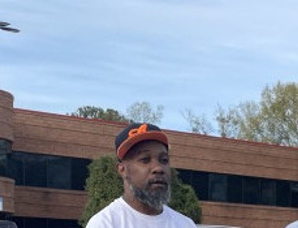 Robert L. Jones Profile Photo