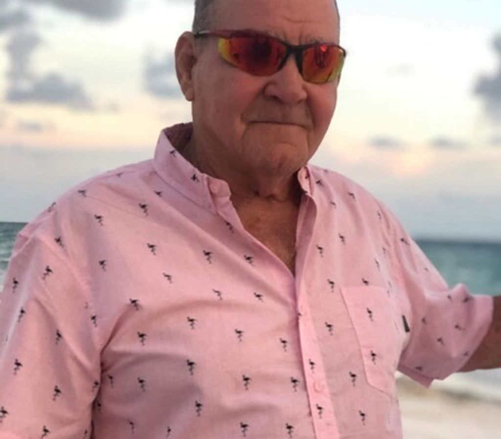 Sr. Roberto M. Perez