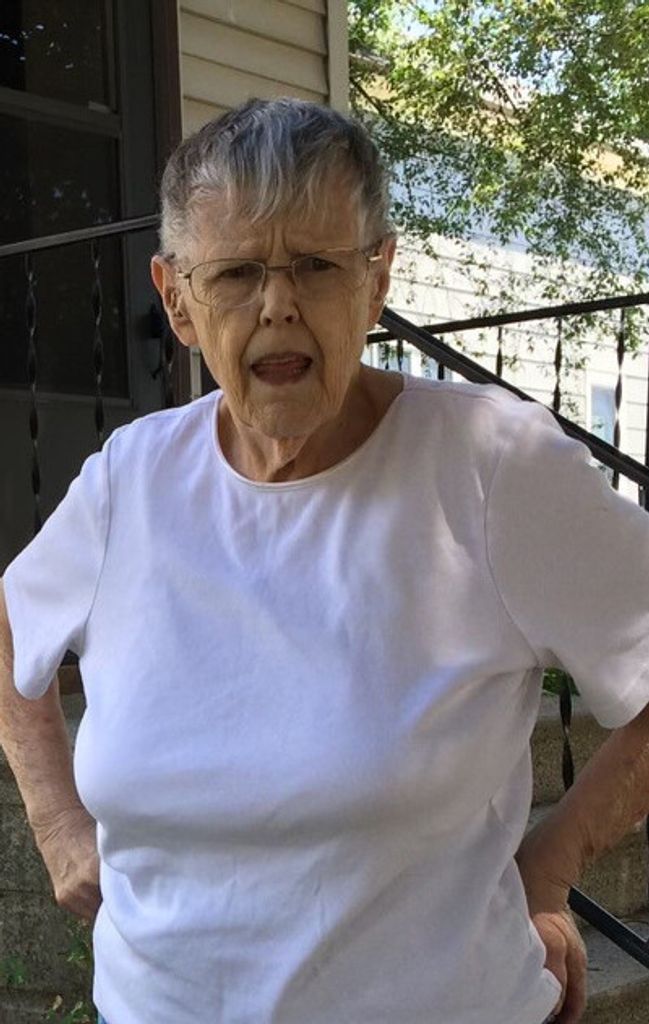 Ruth Russell Profile Photo