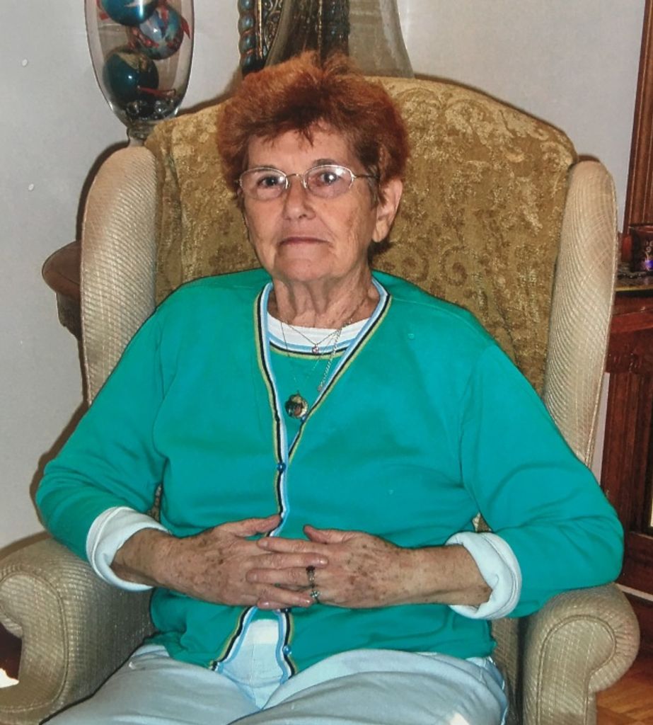 Gladys Story Nadeau