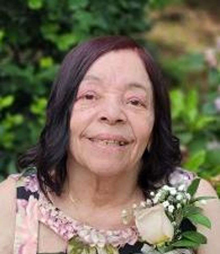 Luz Celia Ruiz Profile Photo