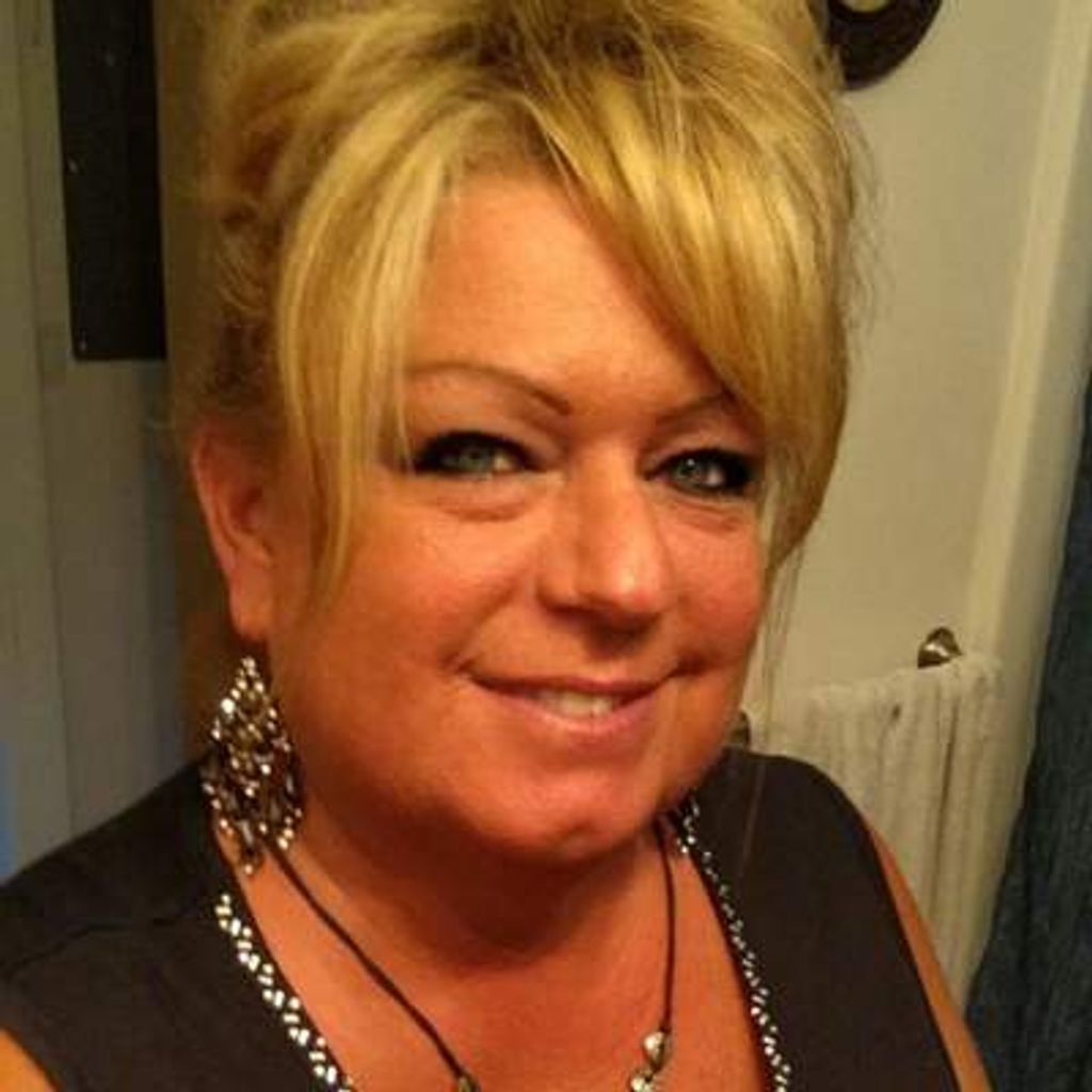 Julie Ethyl Storro Profile Photo