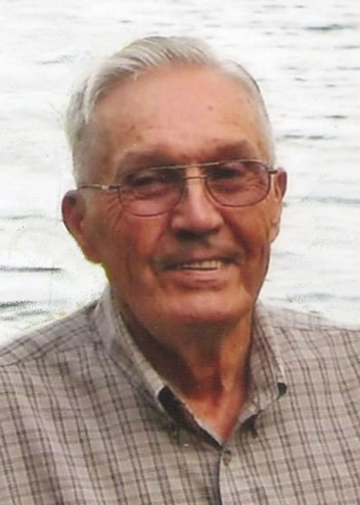Thomas L. "Tom" Kaminskey