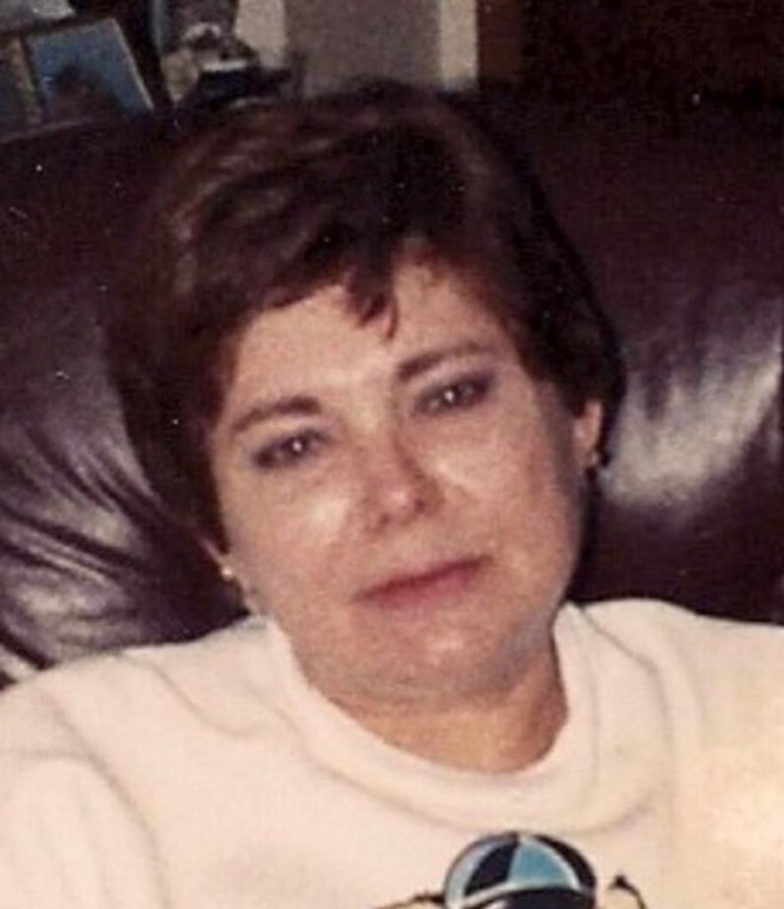 Lorraine Mary Warden Profile Photo