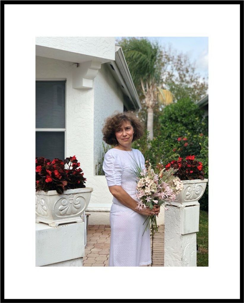 Elizabeth Giles Profile Photo