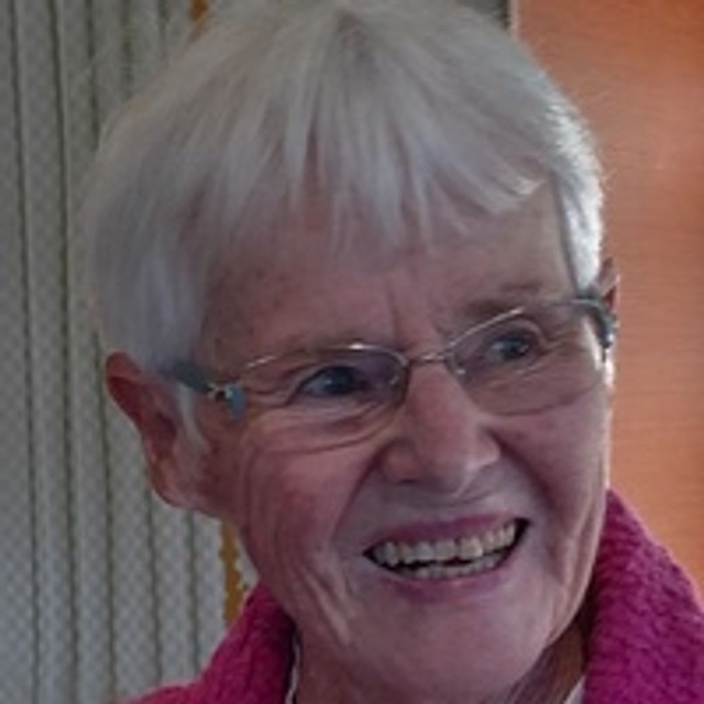 Louise  Kiely Dolcini