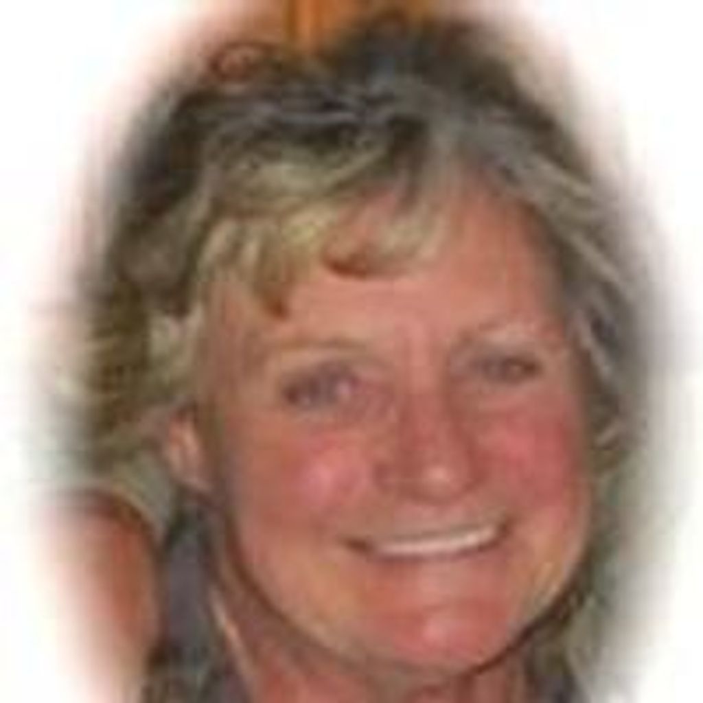 Delores "Dee" Jean Leonard