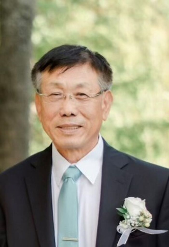 Moon Sik Kang Profile Photo
