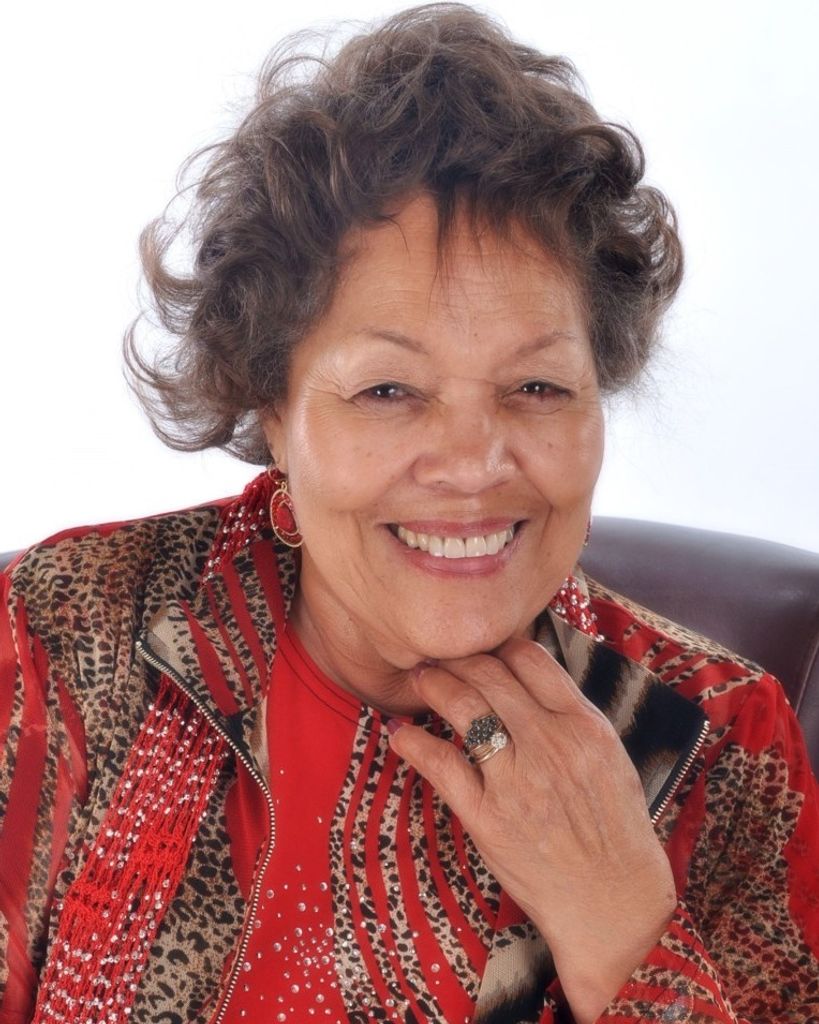 Gloria Riley