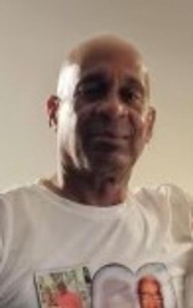 Michael Combs Profile Photo