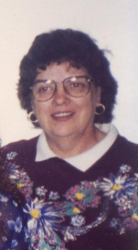 Sandy Young Profile Photo