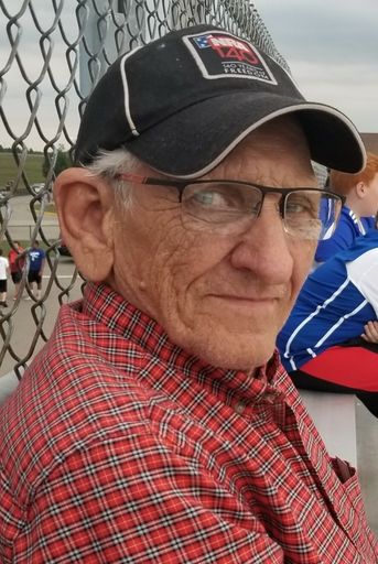 Tommy Len Shewmaker photo gallery thumbnail 1 of 53