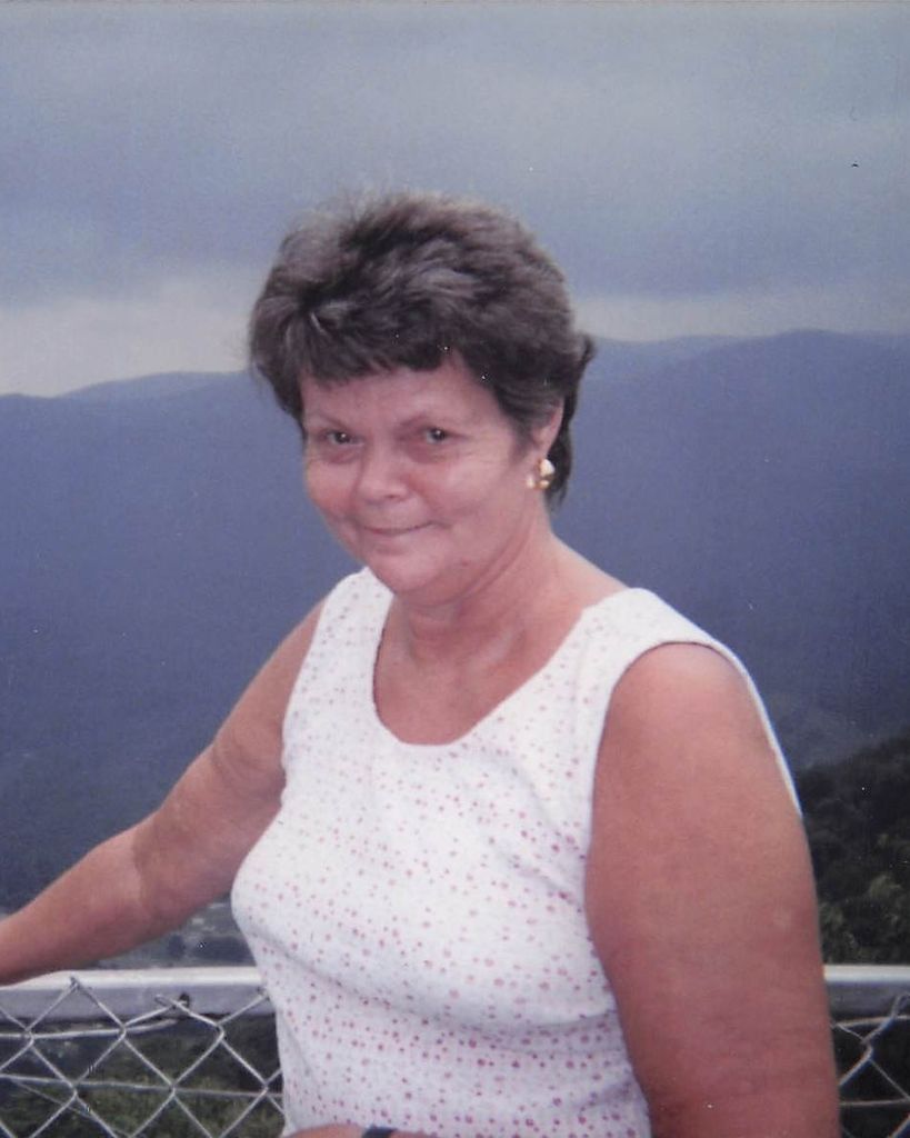 Betty Jo Clawges Profile Photo