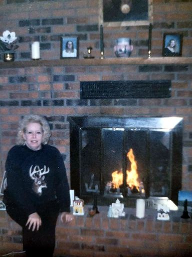 Loretta Rogers photo gallery thumbnail 113 of 126