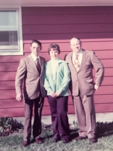 Virgil Elmer Siewert photo gallery thumbnail 80 of 202
