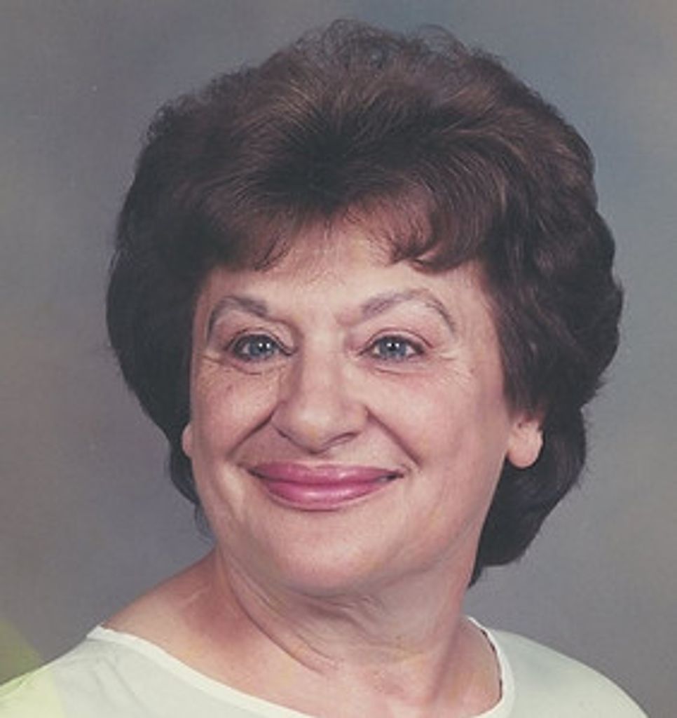 Lucy Conniff (née Gargaro)