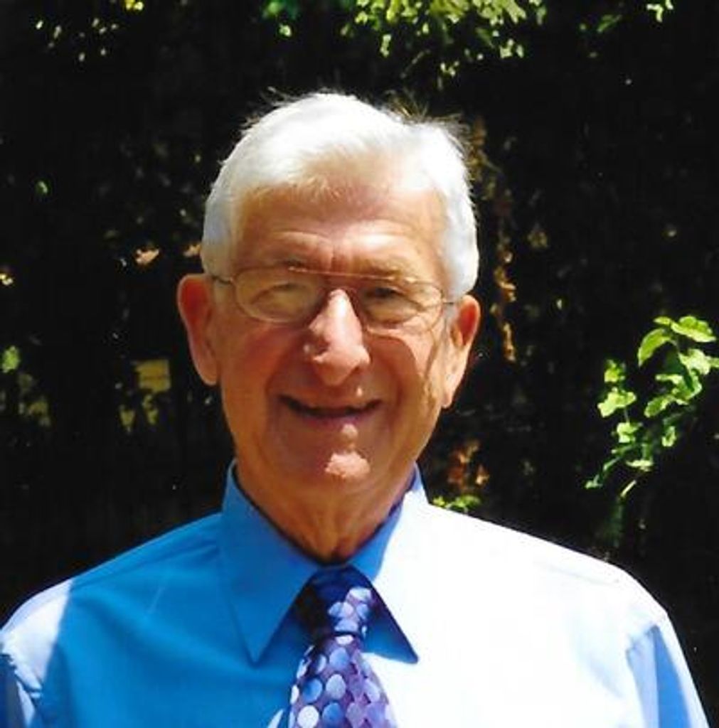 Donald E. Heis Profile Photo