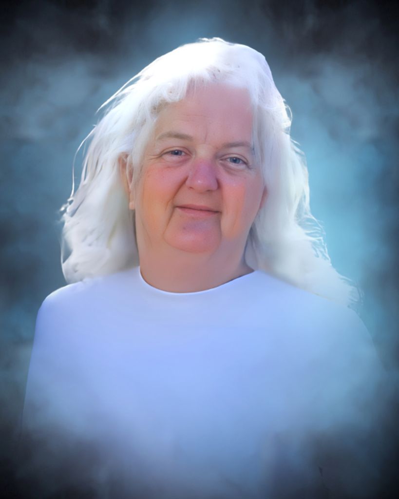 Linette (Coxwell)  Green Profile Photo