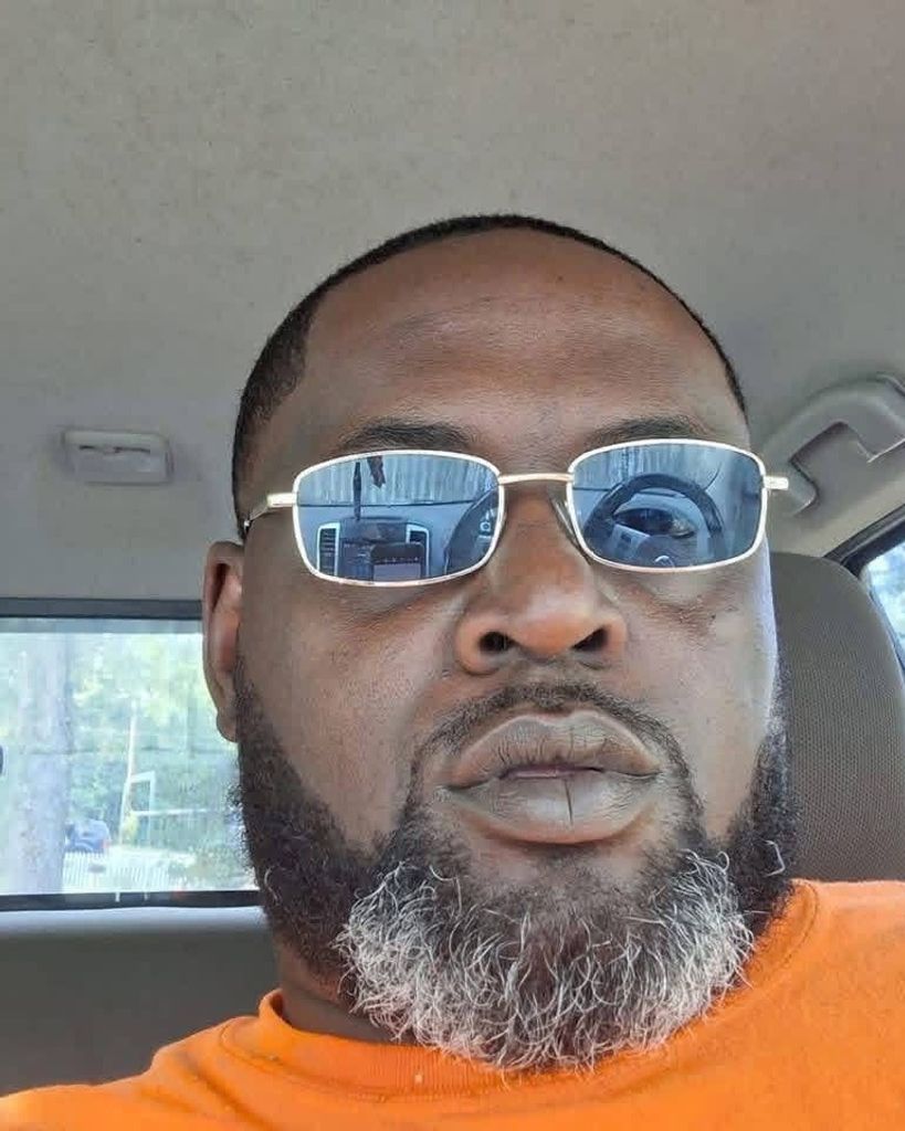 Carlos Ladalle Johnson Profile Photo