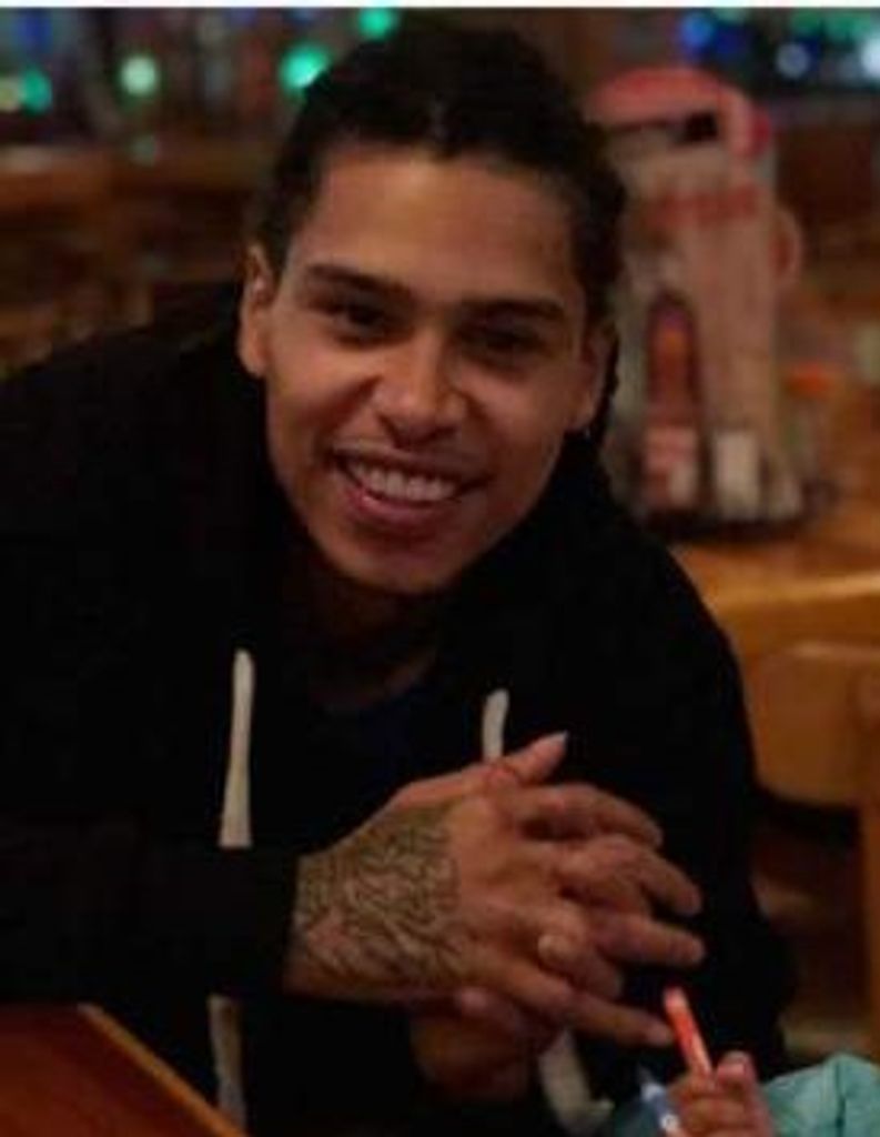 Aunray Emonte Flores