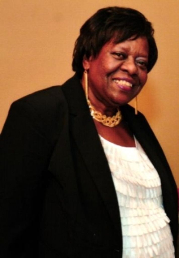Dixie Lewis Profile Photo