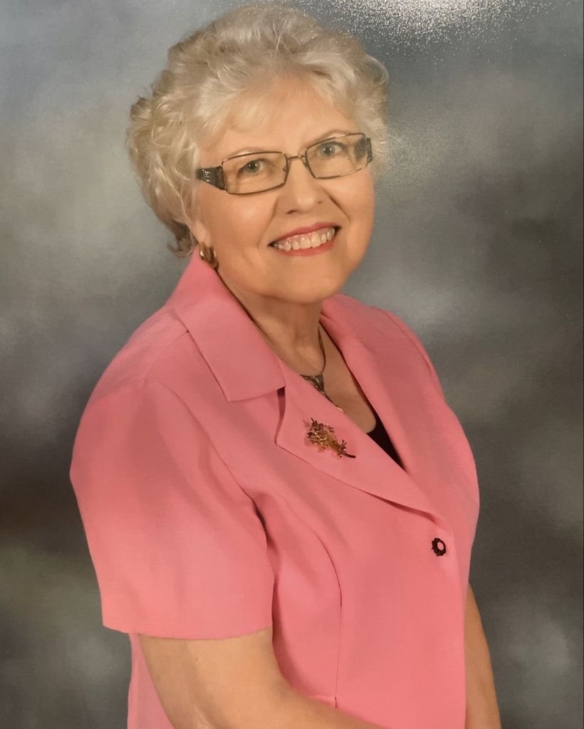 Mary Lou Smith Profile Photo