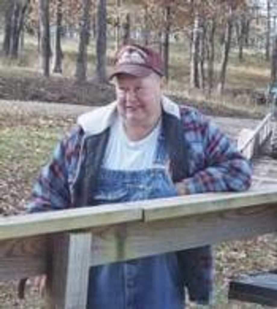 Clyde "Doodlebug" Dines Profile Photo