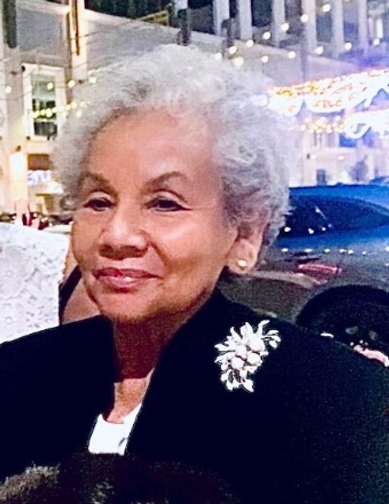 Vivian Manriquez Profile Photo