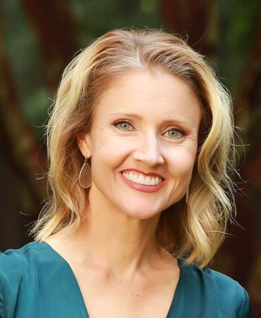 Melissa Riopka Crowe Profile Photo