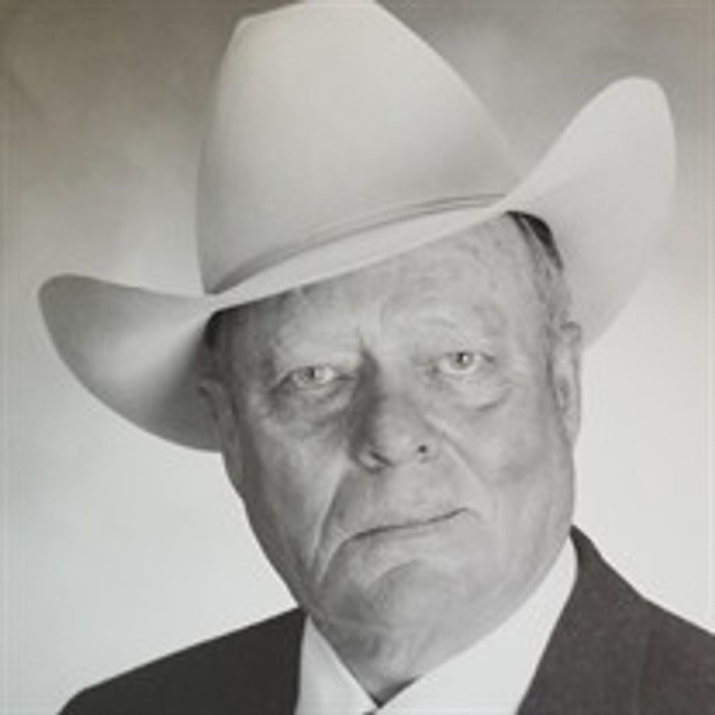 Joe Helle Profile Photo