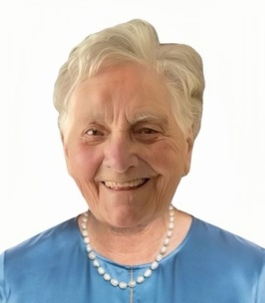 Eva Szabo Profile Photo