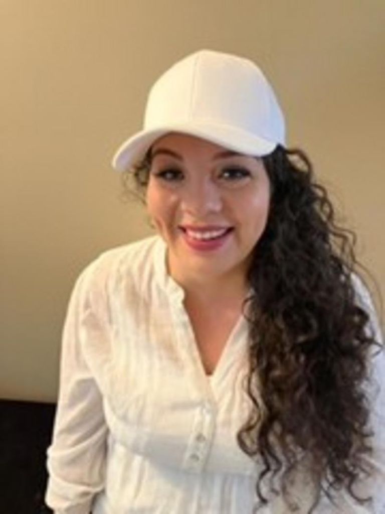Nora Guzman Lopez Profile Photo