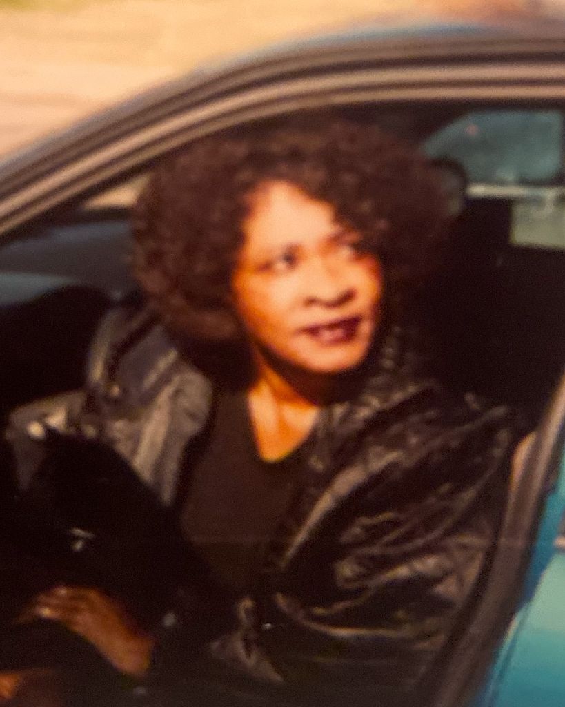 MARY WILLIAMS Profile Photo